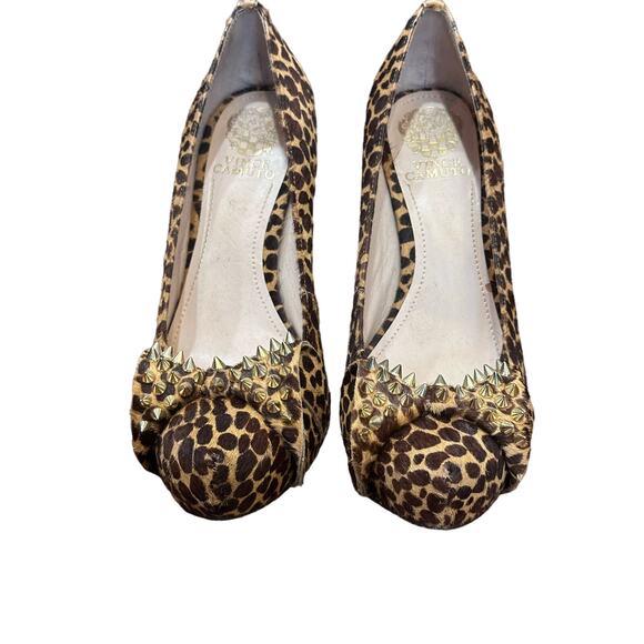 Vince Camuto Sz.8 Leopard Print Statement Heels Gold Spikes Calf Hair Bow Heels - Picture 2 of 15